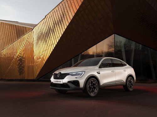 NOUVEAU RENAULT ARKANA : PLUS QUE JAMAIS DANS LA « NOUVELLE VAGUE »
