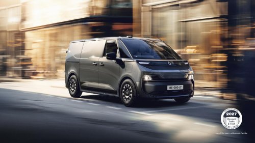 Nouveau Renault Trafic Van E-Tech Electric élu Fourgon de l'Année 2027