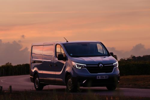 NOUVEAU RENAULT TRAFIC VAN E-TECH ELECTRIC VIENT COMPLÉTER LA GAMME UTILITAIRE 100 % ÉLECTRIQUE
